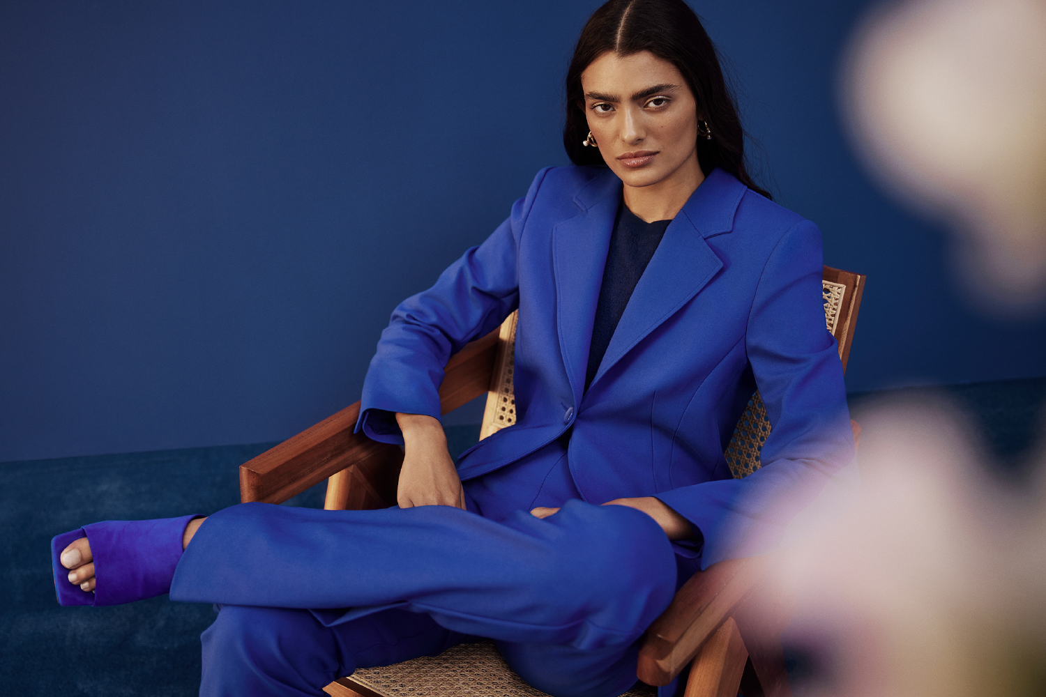 Veronika Maine - banner