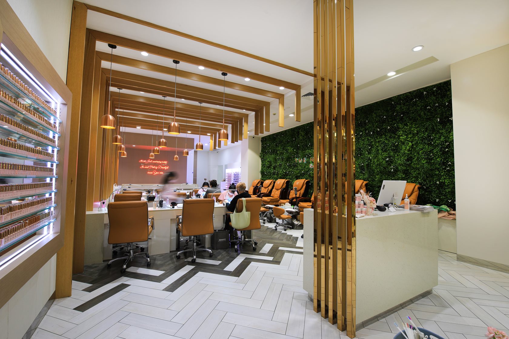 The Nail Bar, Level One